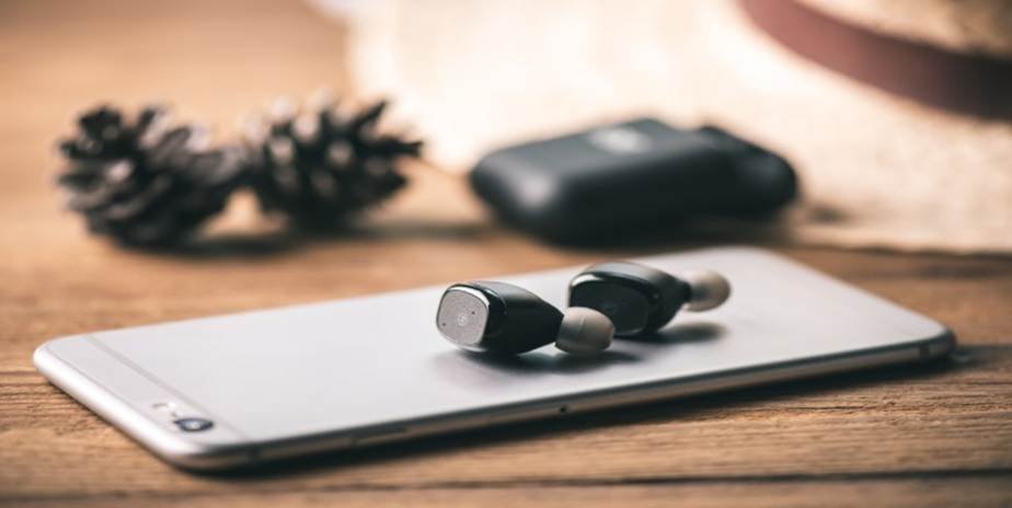 Smart Features for the Modern Listener